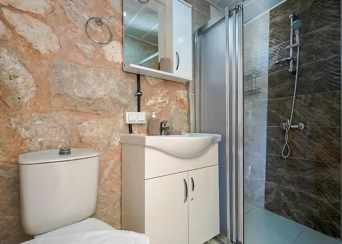 Casa De Sherys Apartahotel Kaş